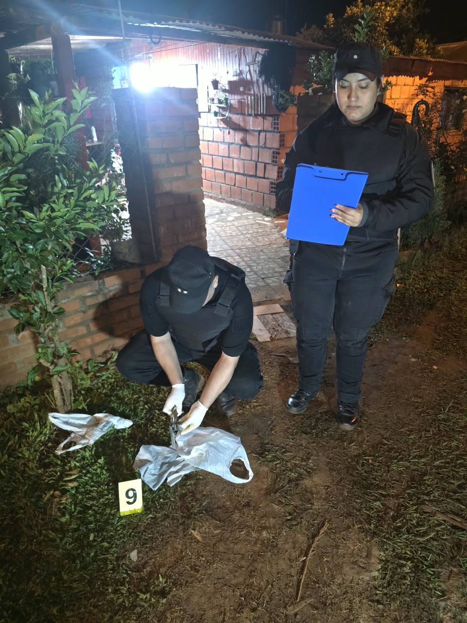 Una presunta discusión por ruidos molestos terminó con un joven asesinado a tiros en Garuhapé 2